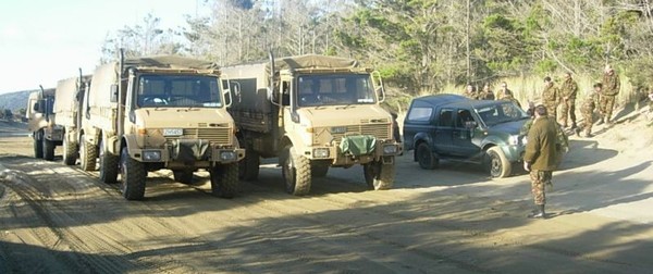 NZ Army unimogs out on training